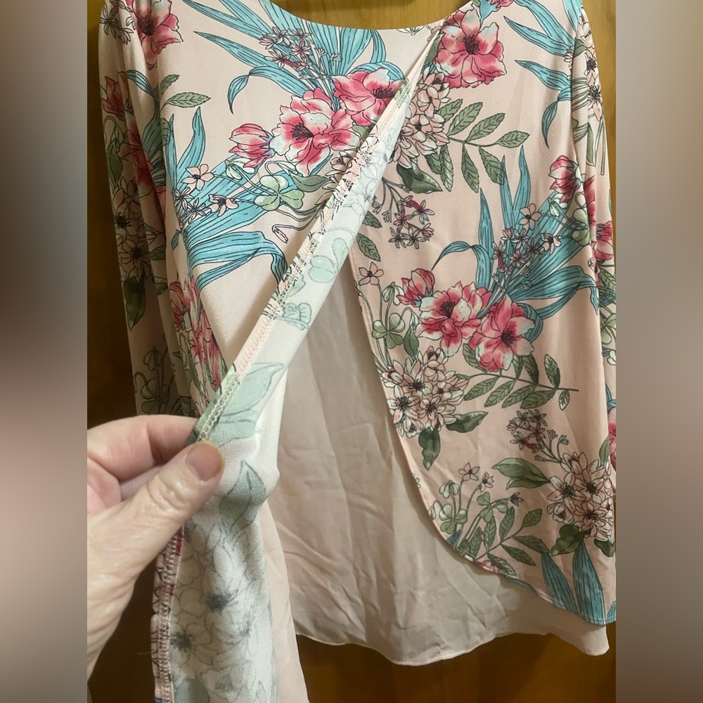 Floral Charter Club V-Neck Women’s Top 1X - Picture 6 of 10